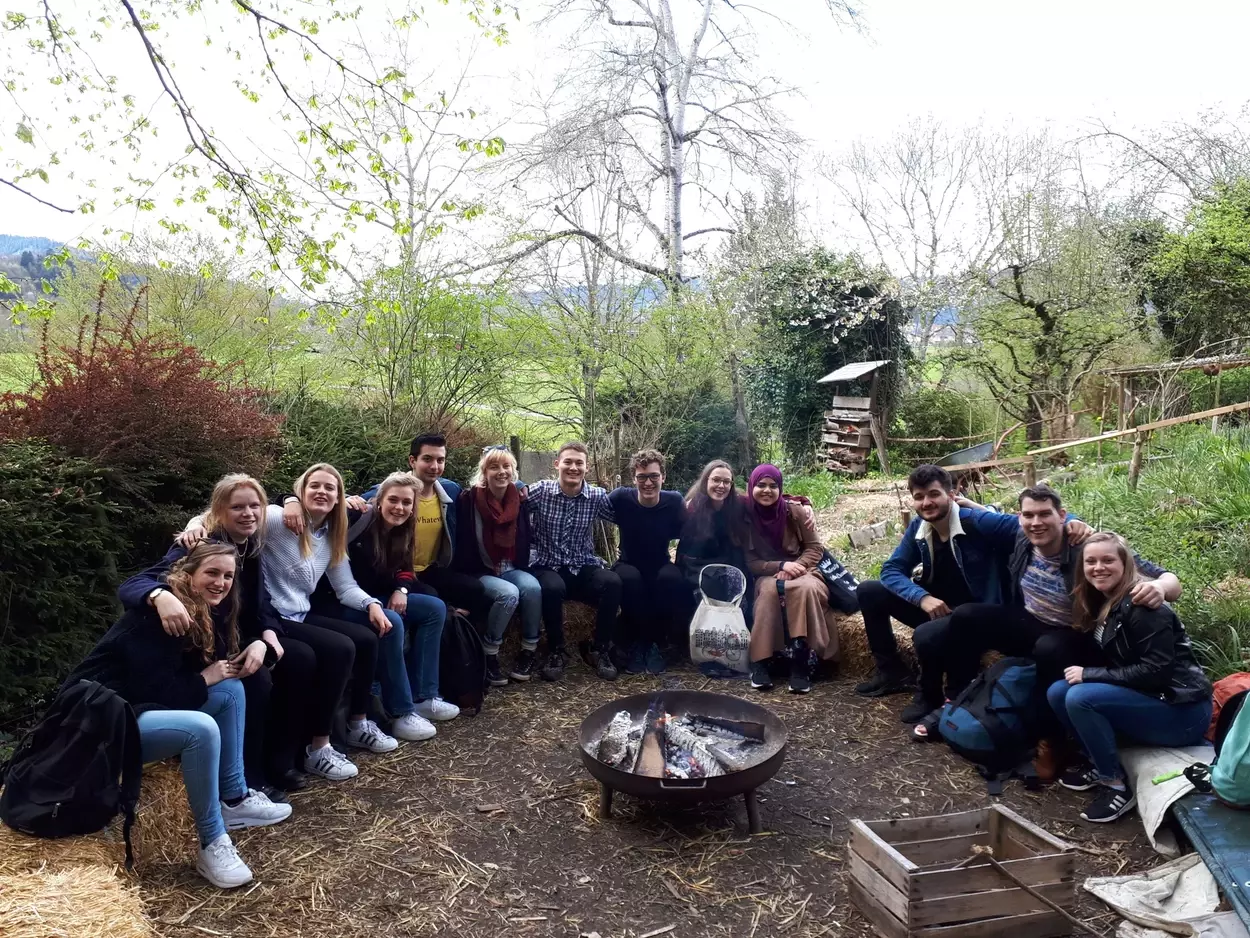 Studierende aus Utrecht (hier zu Gast in der Gartenbande)